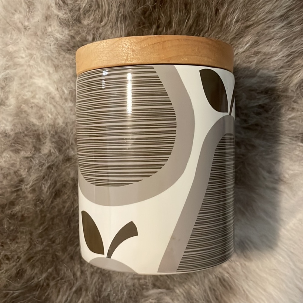 NWT Orla Kiely for Target 20.5 Fl Oz Pear Fruit Stoneware Canister